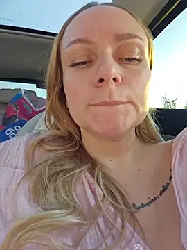 Bondgirl_013
