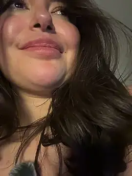 sukhakunis1 live sex cam