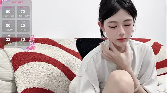 nuomio (F young) - 回归第二天（小狗趴打屁屁10下）