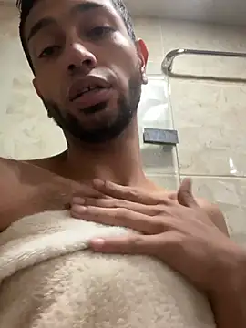 Aron_Baylor