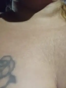 MOTHER_AND_SON09 live cam preview