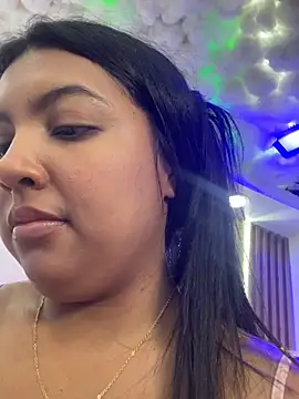 nicole_fisherr webcam