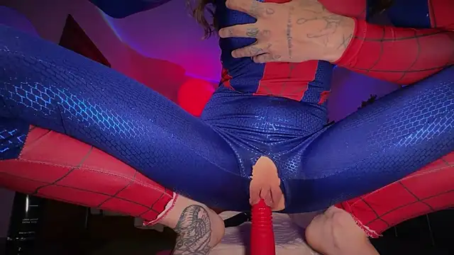 GennaJames webcam