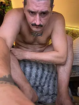 PoundedCajunGuy93 webcam