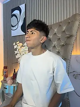AndyJustgame_ live cam preview