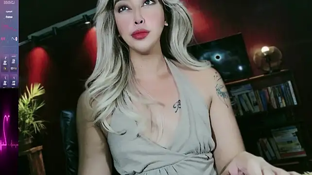 prettybushy webcam