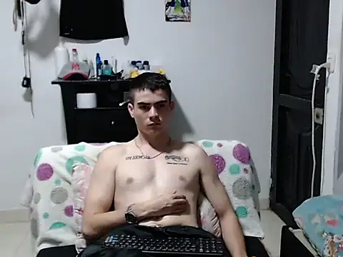 Zac_Efront live cam preview