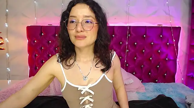 Samantha-lovve webcam