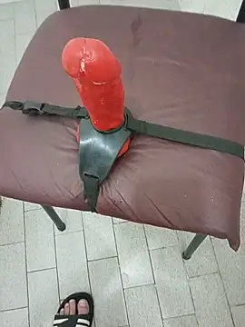 sumisofatichista live cam preview