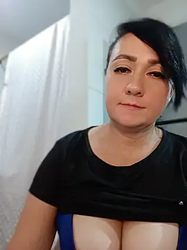 taaliaxxx webcam