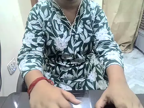 suhana-singh webcam