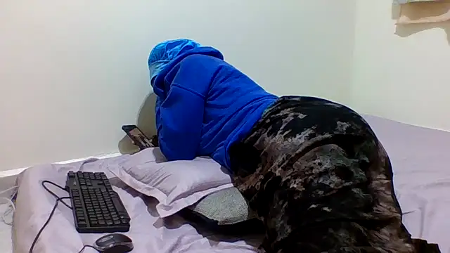 sweetelle09 webcam