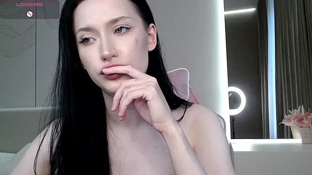 JenniferQueen11 webcam