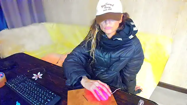 Elizabe_th webcam
