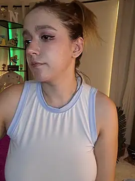 NaomiShimizu webcam