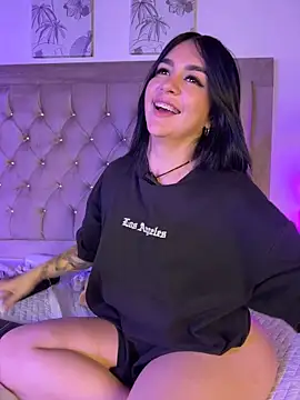 sarita_lopez9306 (F young) - montar dildo