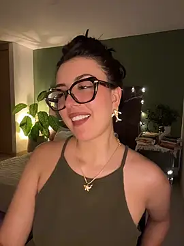 emasaenz (F young) - GOOD VIBES FOR YOU EMMA