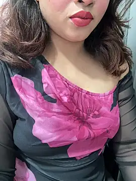 yours_riya11 (F milf) - Gift me Laptop for streaming ❤️❤️😭