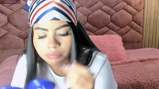 iamsussan (F teen) - Flash boobs