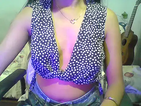 Khushi_Arora90 webcam