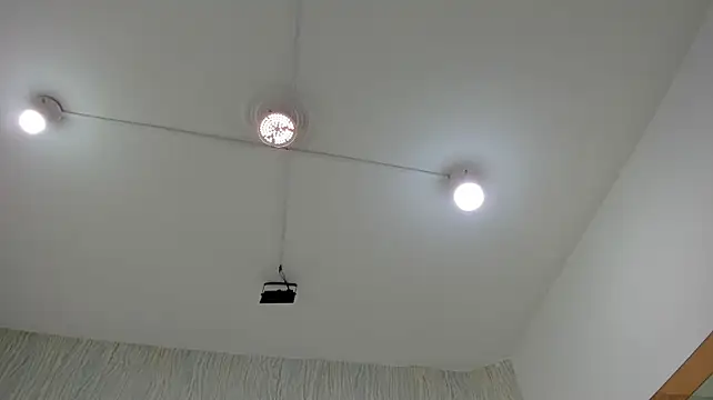 thaliana_sm (F young) - Fuck me hard  and make me squirt💧💧💧