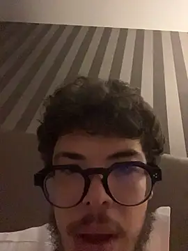 ioanncock (M twink) - cum load live