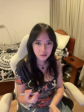 IvySuki webcam