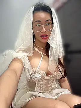 jakoiera2020 (T young) - NAKED BODY & HARD COCK! VIBRATE ME :)