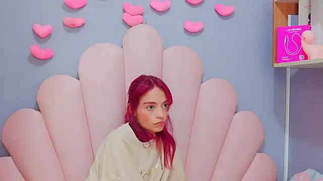 luci_miller webcam