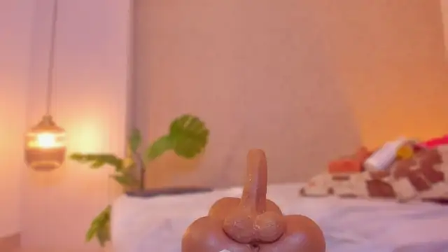 miah_luv webcam