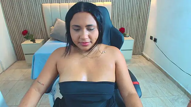Maissa_nakier webcam