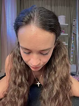 QuietNicole webcam