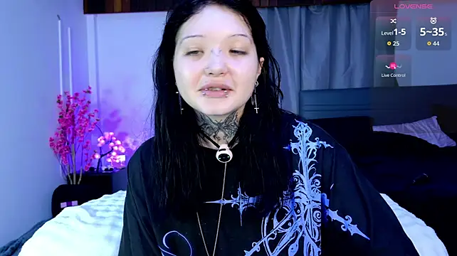 Lein_Bone live cam on StripChat
