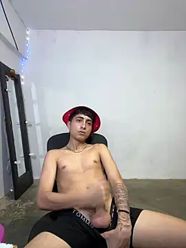 michaelmiller20261 (M twink) - Show pre cum