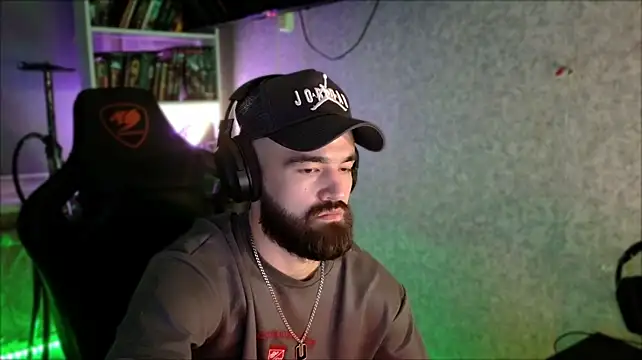 _Serious_Man webcam