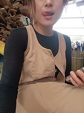 Linda-yiyi webcam