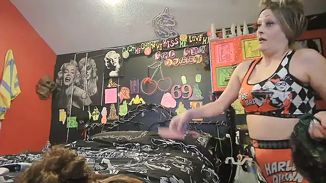 DaddyAndSplashQueen live cam on StripChat