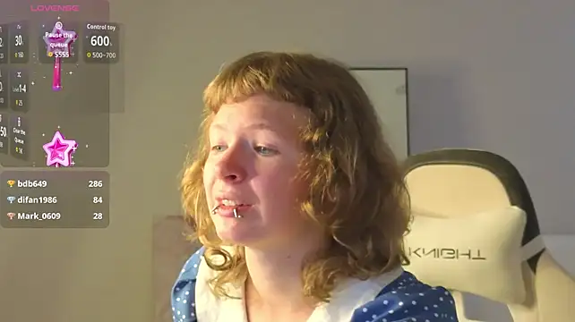 VioletDesiree webcam