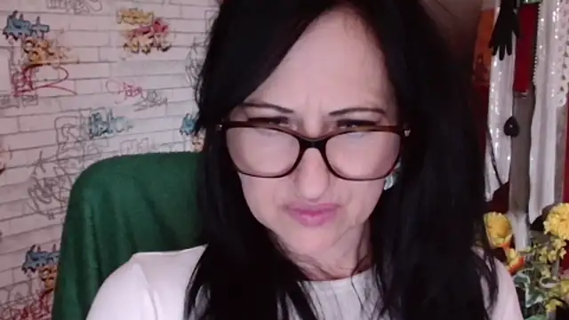 DebraMilf live cam preview