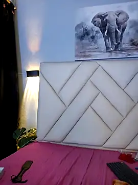 rouse_velvet_ live cam preview