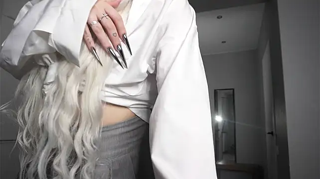 blondie_ink webcam