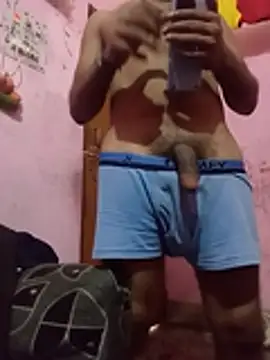 Yourhoy_ind_boy webcam