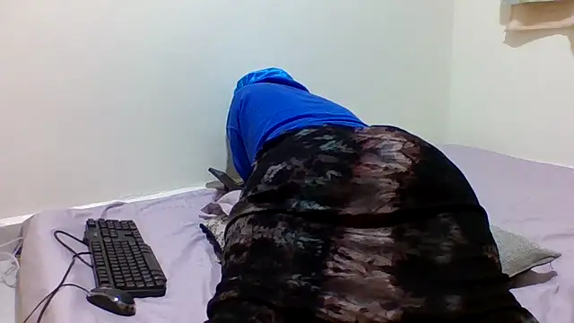 sweetelle09 webcam