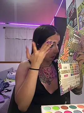 Kittyhelll_ live sex cam