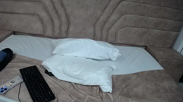 Chloe_angel_