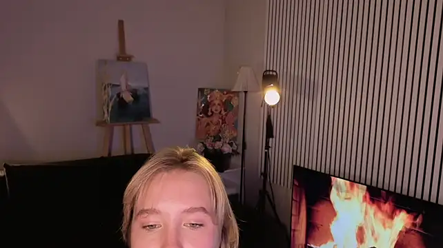saint_trisha webcam