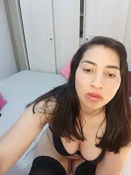 ANGELY_WET_JEET webcam