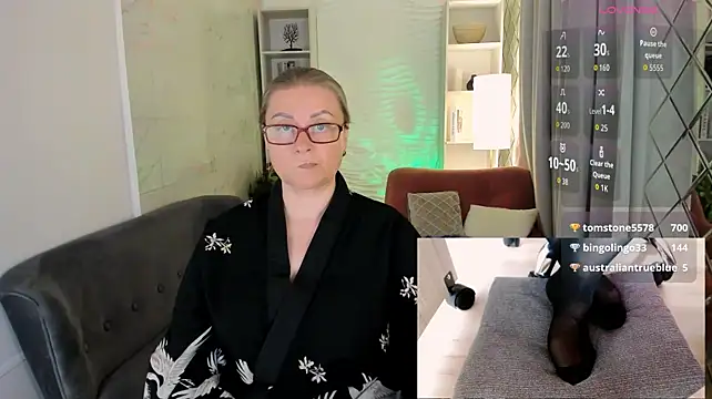 Alexandra_Kind
