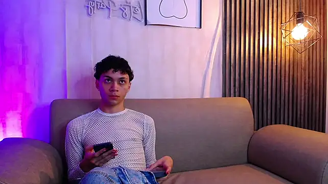 Axxel_White webcam