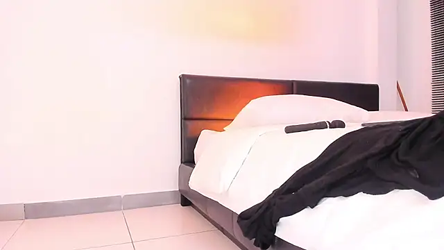 LarissaAshly webcam